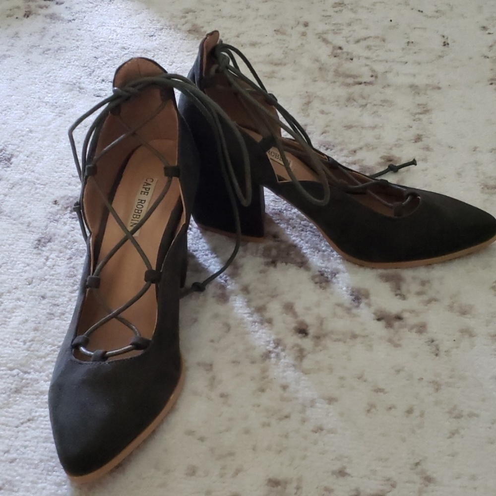 Cape Robin shoes